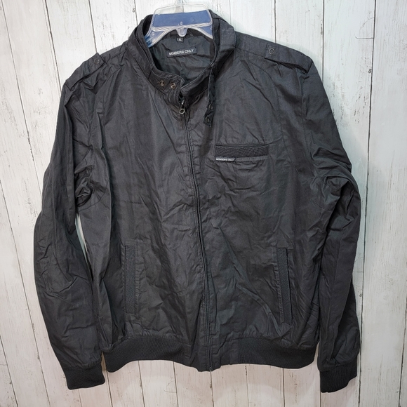 Members Only Other - Members Only Men's Black Bomber Jacket Lined With Pockets Size XL. Like new!